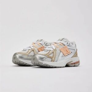 New Balance White, Peach & Silver Mesh Athletic Sneakers